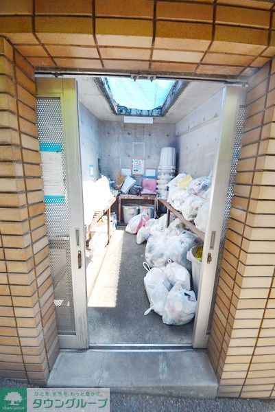 その他共有部分　★建物内ごみ置き場★