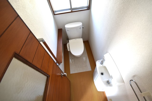 トイレ　トイレ