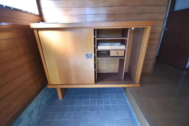 収納　シューズボックス