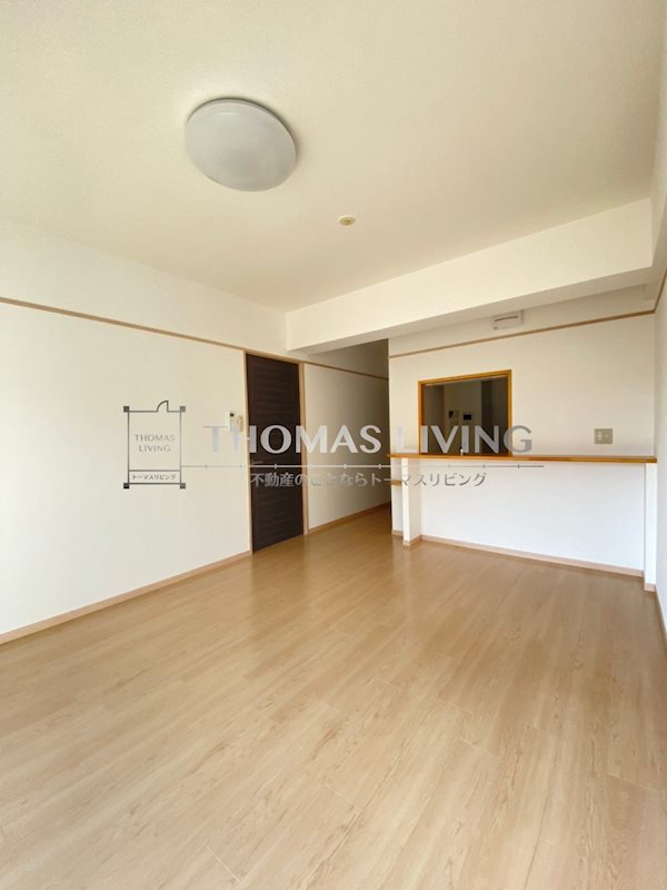 居室・リビング　※別号室参考写真