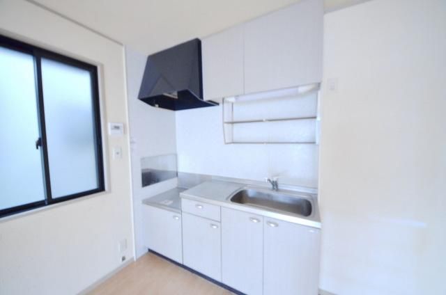 キッチン　※同物件別部屋です