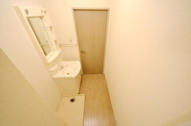 洗面設備　※同物件別部屋です