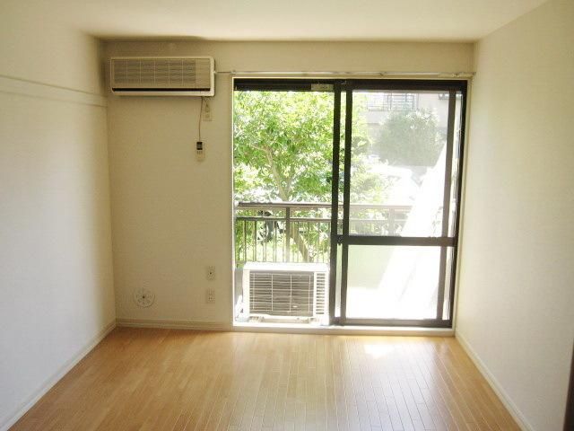 居室・リビング　★お部屋探しはタウンハウジング稲田堤店まで★