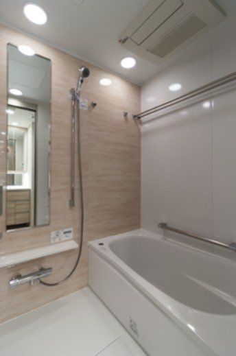 バス・シャワールーム　バス