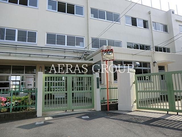中学校　品川区立大崎中学校（中学校）まで532m