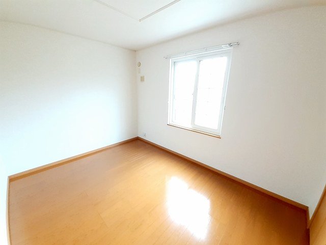 その他部屋・スペース　明るい色調の室内です