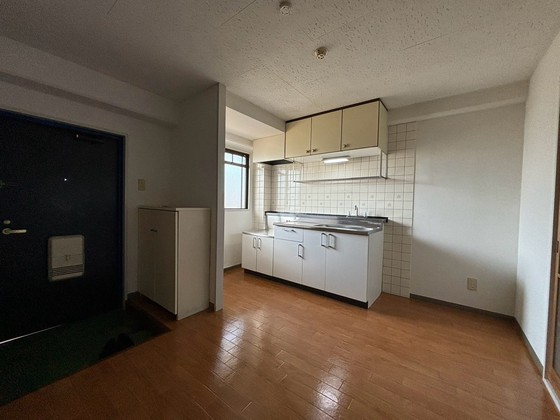 居室・リビング　※別部屋の写真です