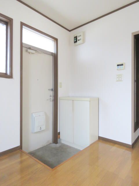 玄関　※別室参考写真