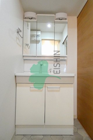 洗面設備　シンプルで使いやすい洗面台です！
