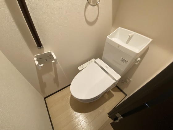 トイレ　※別部屋の写真です