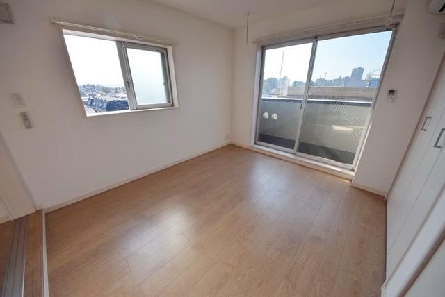 その他部屋・スペース　★2面採光で明るいお部屋★