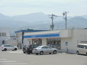 コンビニ　ローソン札幌曙6条店（コンビニ）まで405m