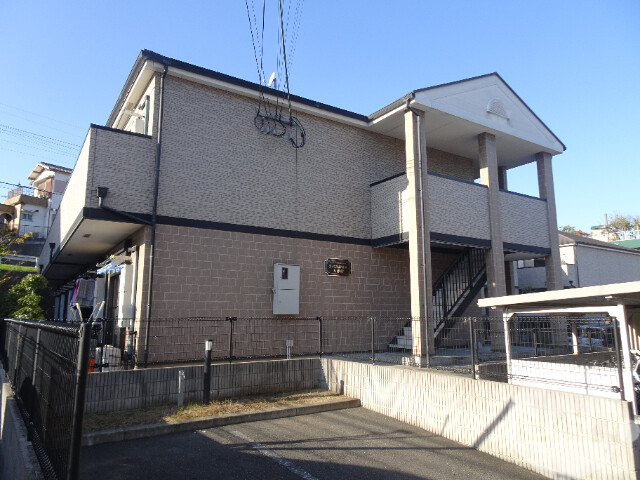 建物外観　住環境良好です♪