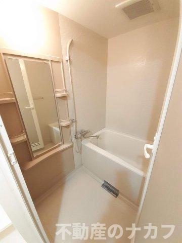 バス・シャワールーム　※同タイプの部屋写真です