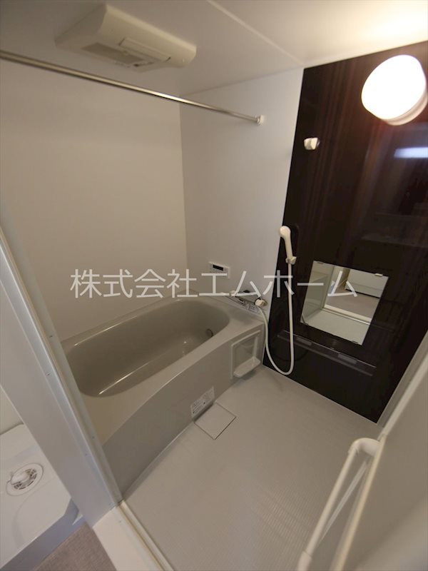 バス・シャワールーム　浴室暖房乾燥機　追い焚き　24時間換気　オートバスバスルーム