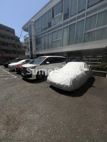 駐車場　駐車場完備です
