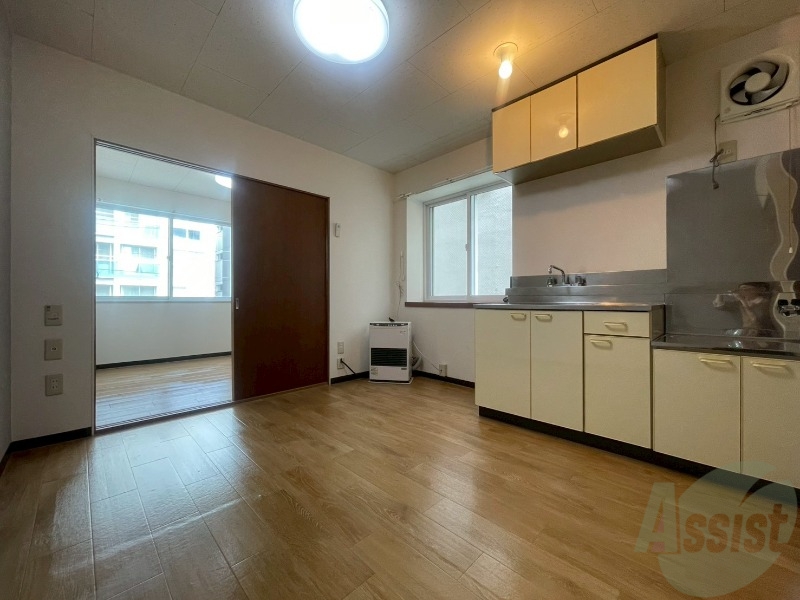 居室・リビング　広くてキレイなお部屋が広がっていて、充実した生活が送れそう。