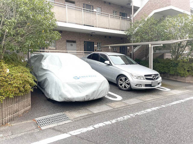駐車場　駐車場