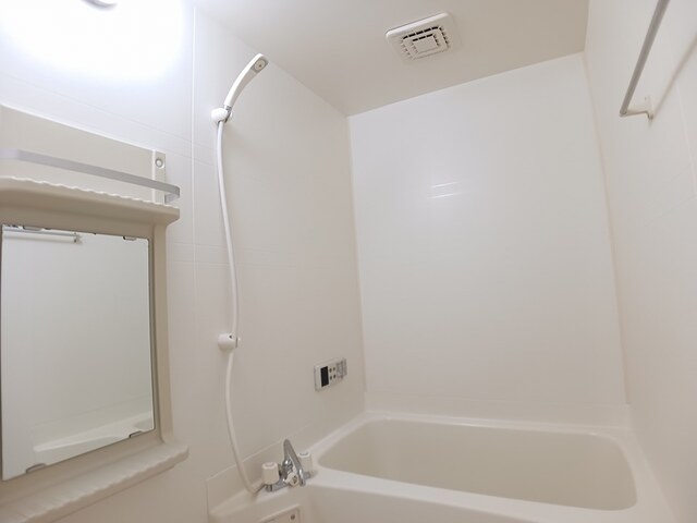 バス・シャワールーム　写真は別の部屋のものです。