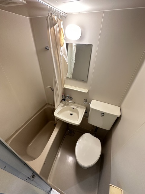 バス・シャワールーム　別部屋参考写真です