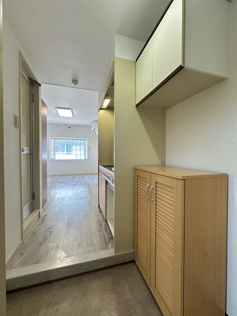 玄関　別部屋参考写真です