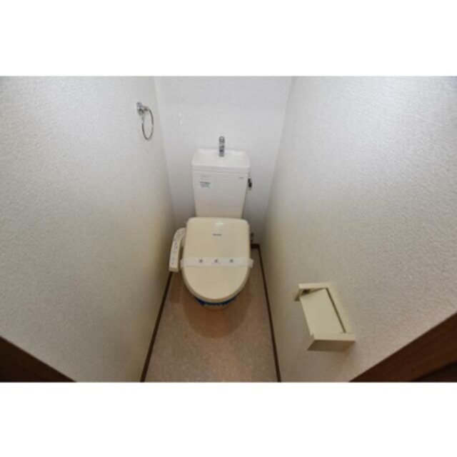 トイレ　※同仕様写真含む
