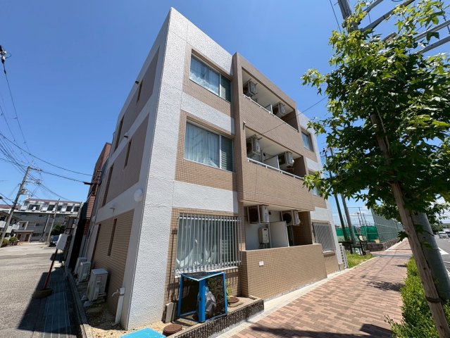 ロイヤルメゾン西宮北口VIIの外観写真