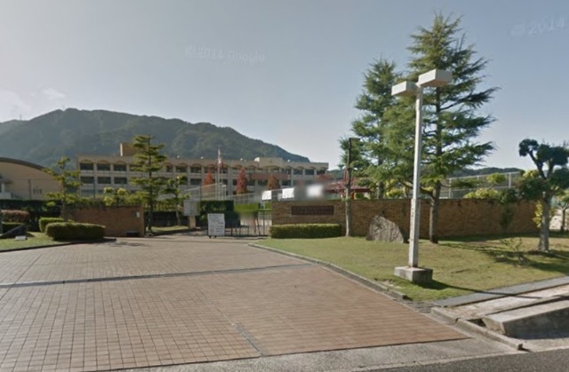 中学校　徳島市立徳島中学校（中学校）まで1388m