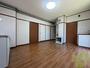 居室・リビング　広くてキレイなお部屋が広がっていて、充実した生活が送れそう。