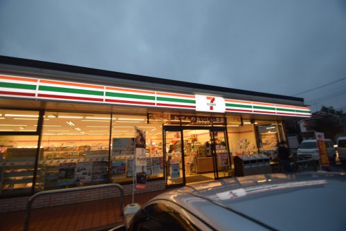 コンビニ　セブンイレブン市川柏井町3丁目店（コンビニ）まで1021m