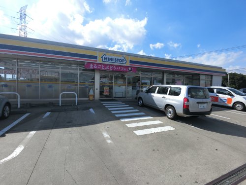 コンビニ　ミニストップ佐倉生谷店（コンビニ）まで1383m