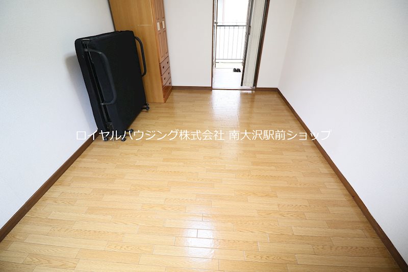 居室・リビング　家具家電付き(残置物)