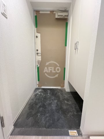 玄関　セレニテ難波グランデシュッド　玄関