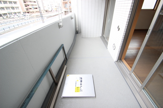 バルコニー　※他部屋の写真です。