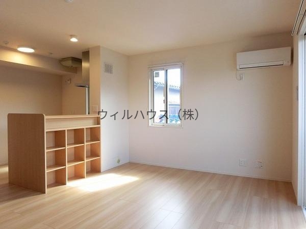 居室・リビング　人気のカウンターキッチン！