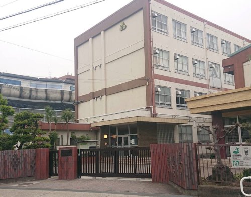 中学校　名古屋市立山田中学校（中学校）まで290m