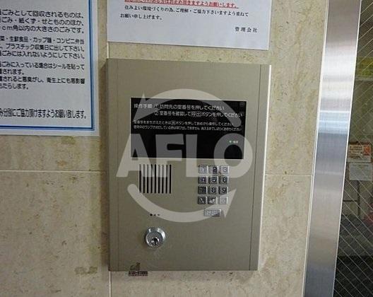 セキュリティ　メルクリオール難波　オートロック
