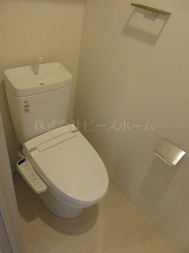 トイレ　※別号室参考写真