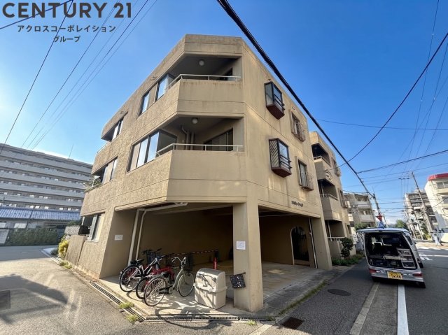建物外観　敷地内駐車場あり！