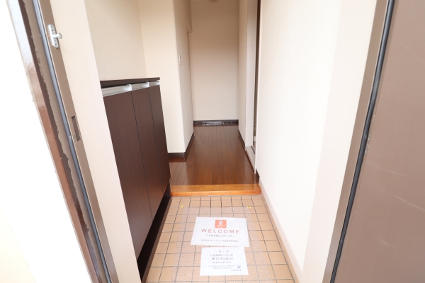 スパニッシュコート千波 B棟の玄関写真