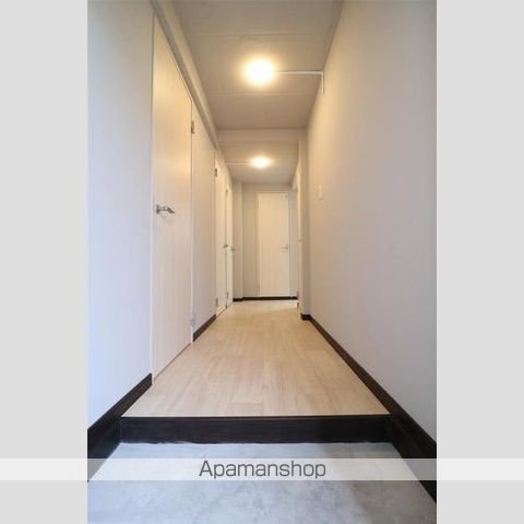 K2 RESIDENZAの玄関写真