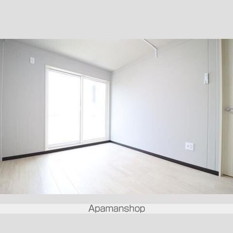 K2 RESIDENZAの居間写真