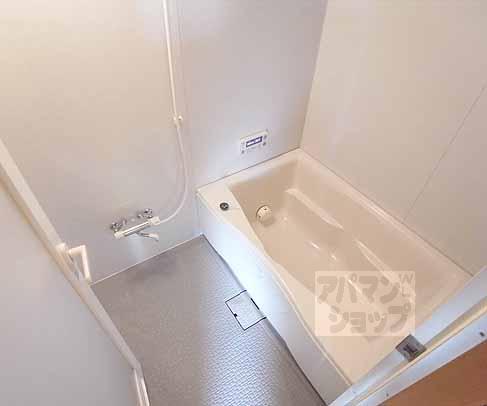 ロイヤルステージ京都佐井六角の風呂写真