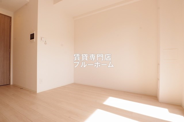 その他部屋・スペース　別角度からの洋室です！