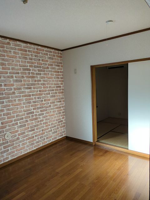 ガーデンパレス下溝Fの居間写真