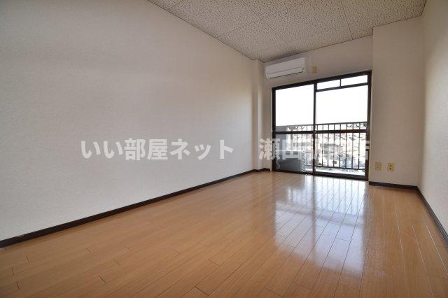 居室・リビング　同仕様写真
