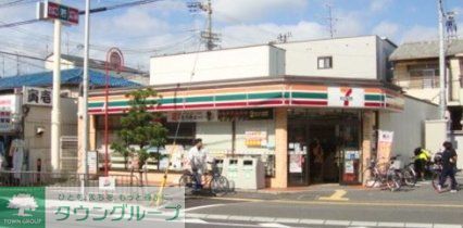 コンビニ　セブンイレブン豊中浜1丁目店（コンビニ）まで120m