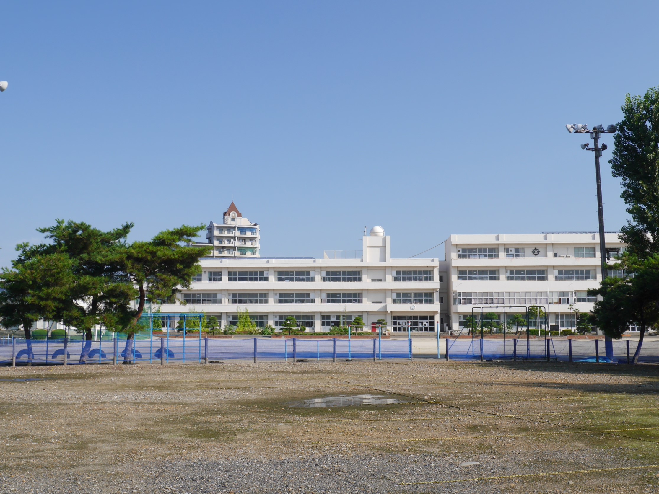 【グランドコート春日台の小学校】