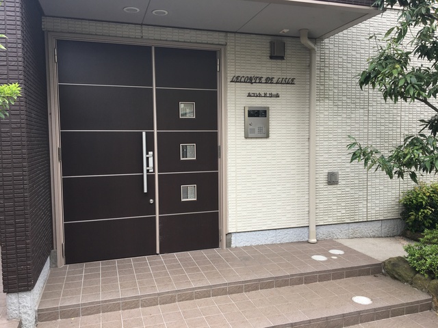 エントランス　エントランス