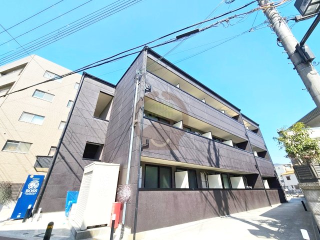 大阪市旭区清水のマンションの建物外観